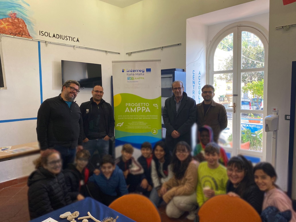 AMPPA team with school children at Isola di Ustica